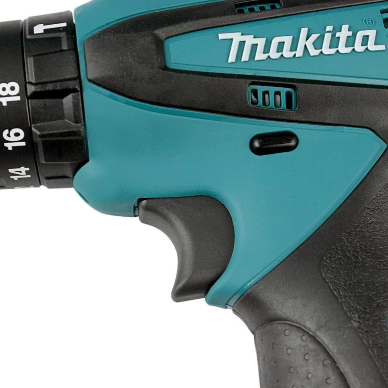 Parafusadeira e Furadeira de Impacto a Bateria MAKITA HP330DWE 12V Li-Ion com 2 Baterias, Carregador e Maleta